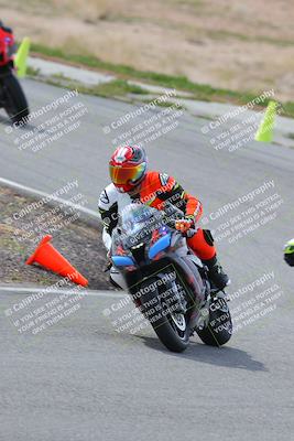media/Mar-05-2023-TrackXperience (Sun) [[a95d40e56a]]/Group 2/session 2 turn 4/